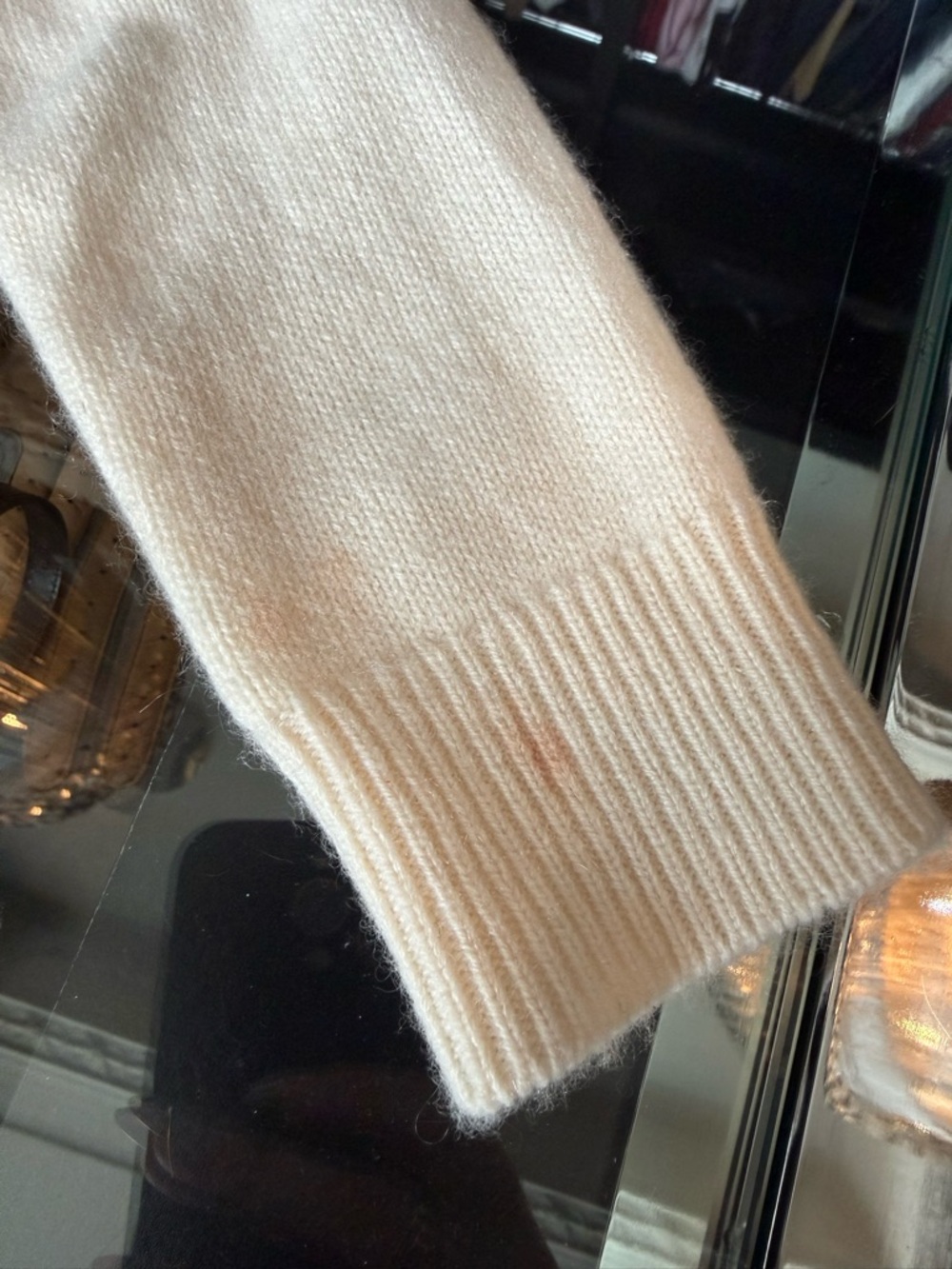 Aritzia Essential Cashmere Idyllic Zip Hoodie - Picture 15 of 16